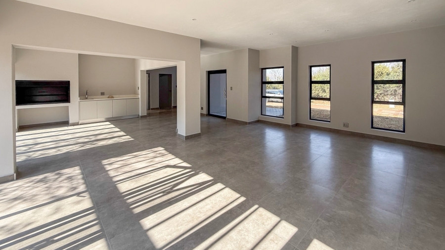 5 Bedroom Property for Sale in Leloko Lifestyle Estate North West